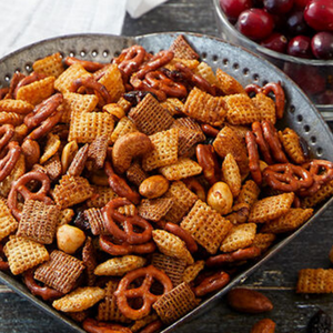 Cranberry Spiced Snack Mix